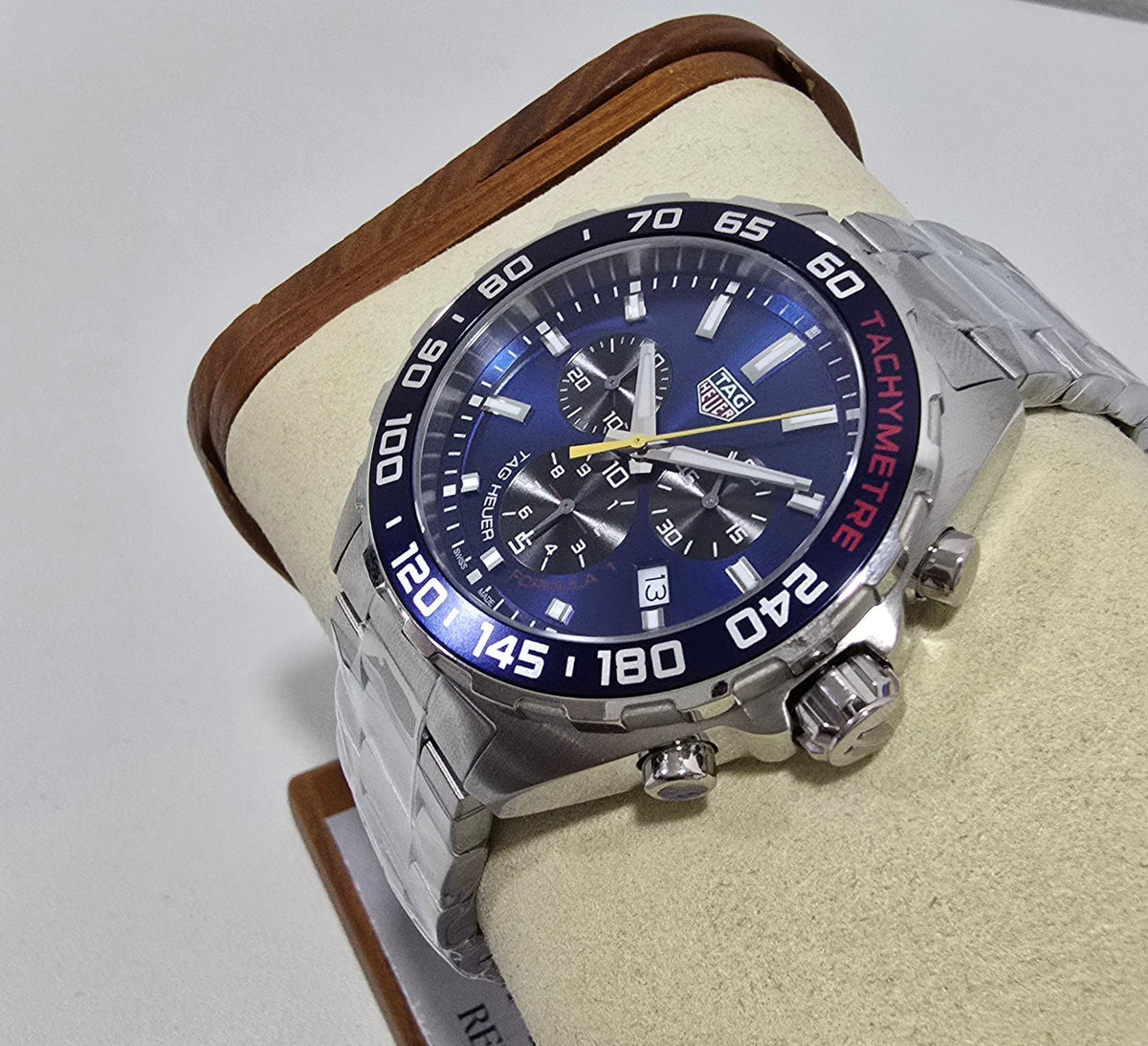TAG Heuer Formula 1 Chronograph Red Bull Racing Special Edition – 43 mm – view 3