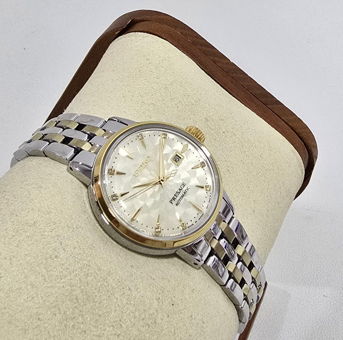 Seiko Presage Cocktail Time “White Lady” Gold Diamond – 30.3 mm – view 5