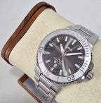 Oris Aquis Date Grey – 43.5 mm