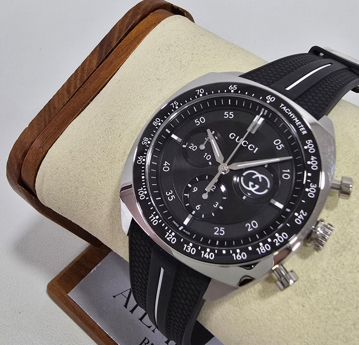 Gucci Interlocking Chronograph Black – 41 mm