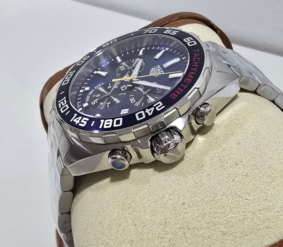TAG Heuer Formula 1 Chronograph Red Bull Racing Special Edition – 43 mm – view 4
