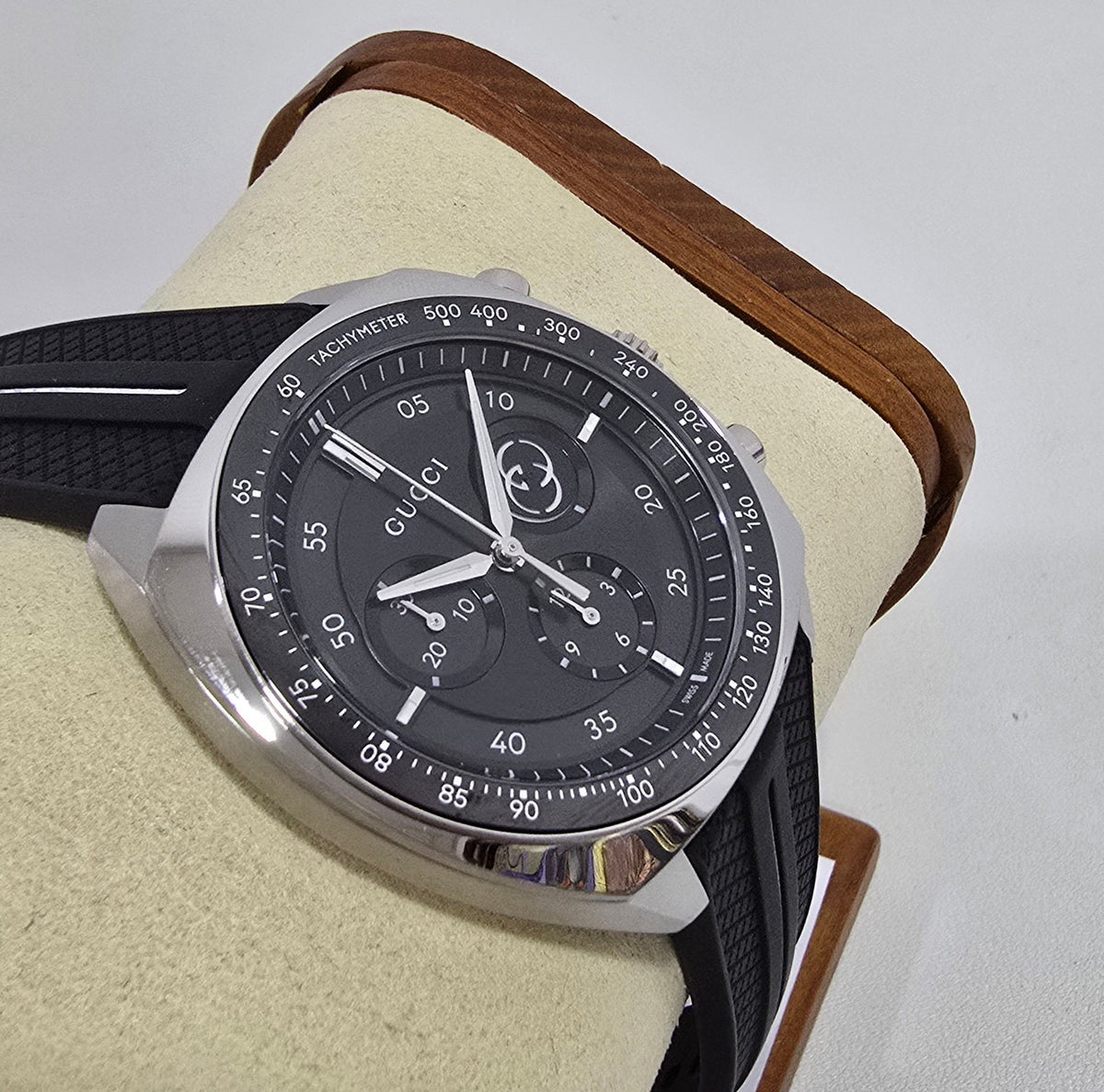Gucci Interlocking Chronograph Black – 41 mm – view 5