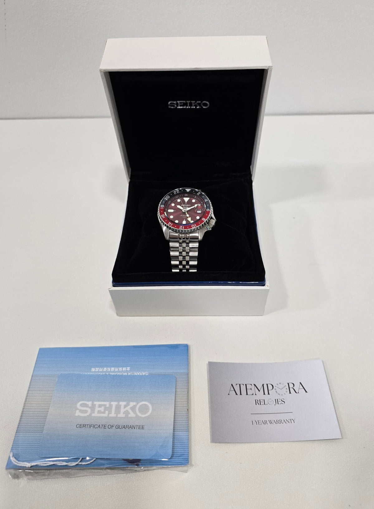 Seiko 5 Sports GMT “Ruby” Limited Edition – 42.5 mm – view 8