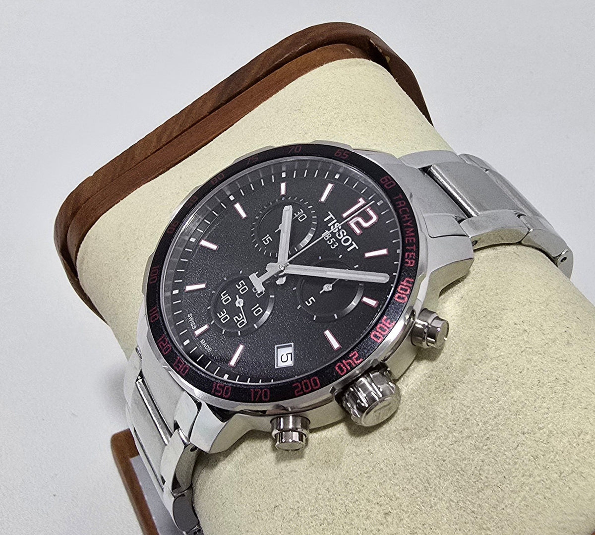 Tissot Quickster Chronograph Black – 42 mm – view 3