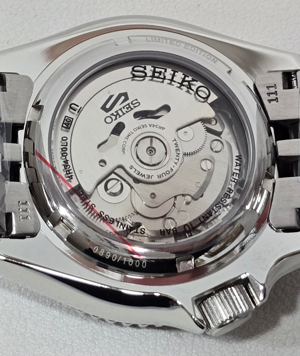 Seiko 5 Sports GMT “Ruby” Limited Edition – 42.5 mm – view 7