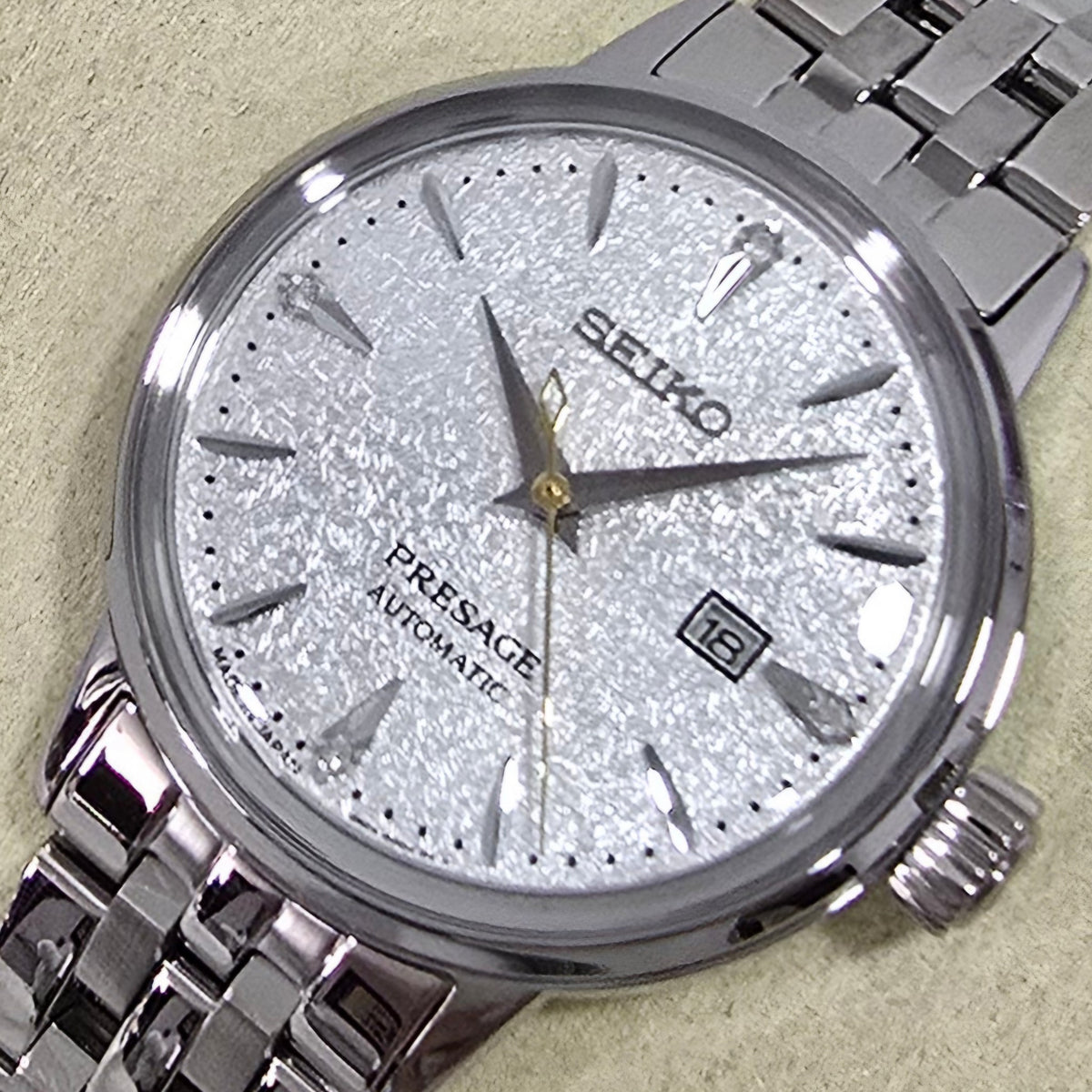 Seiko Presage Cocktail Time White Diamond – 30.3 mm – view 2