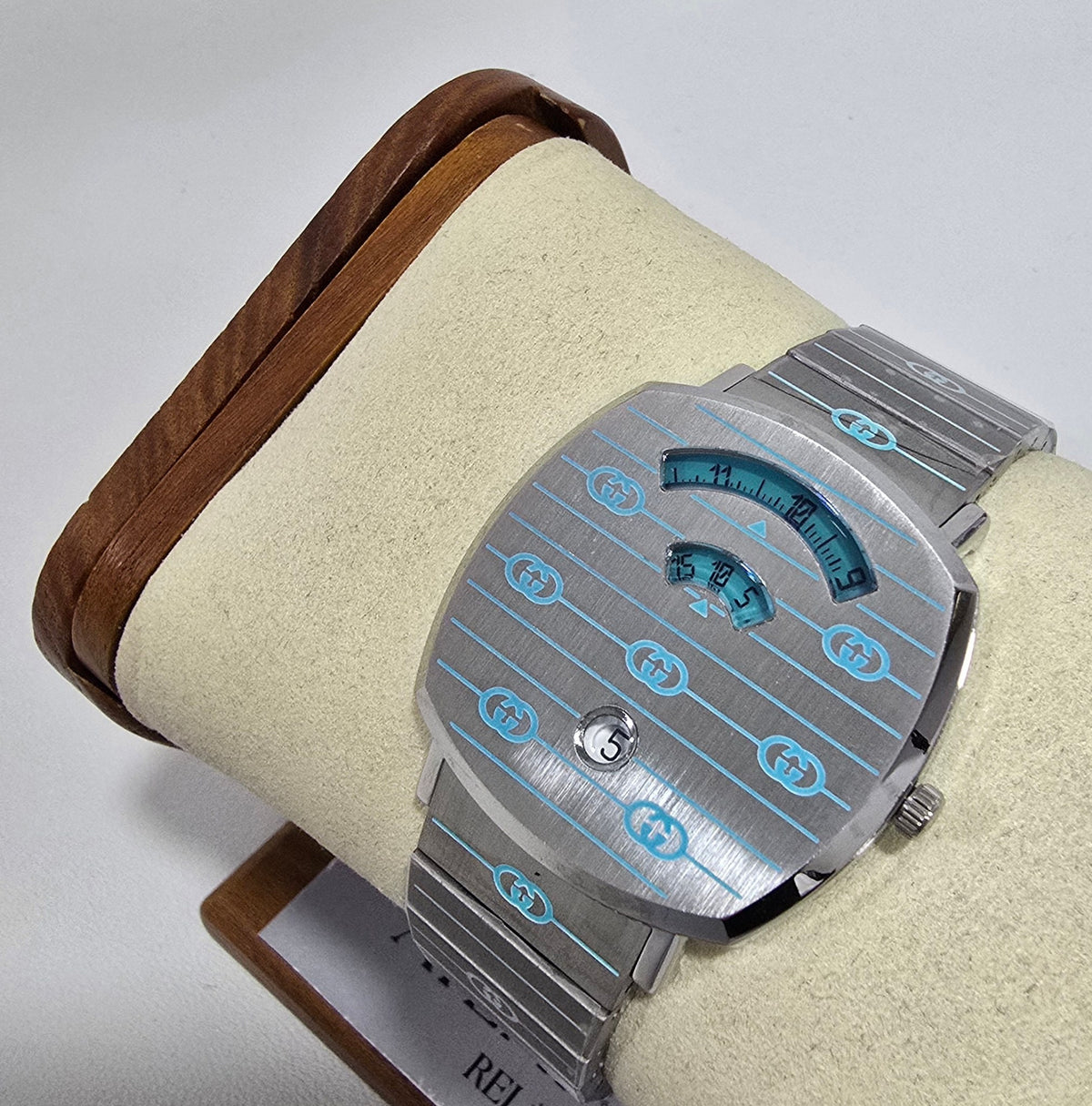 Gucci Grip Silver & Blue – 38 mm