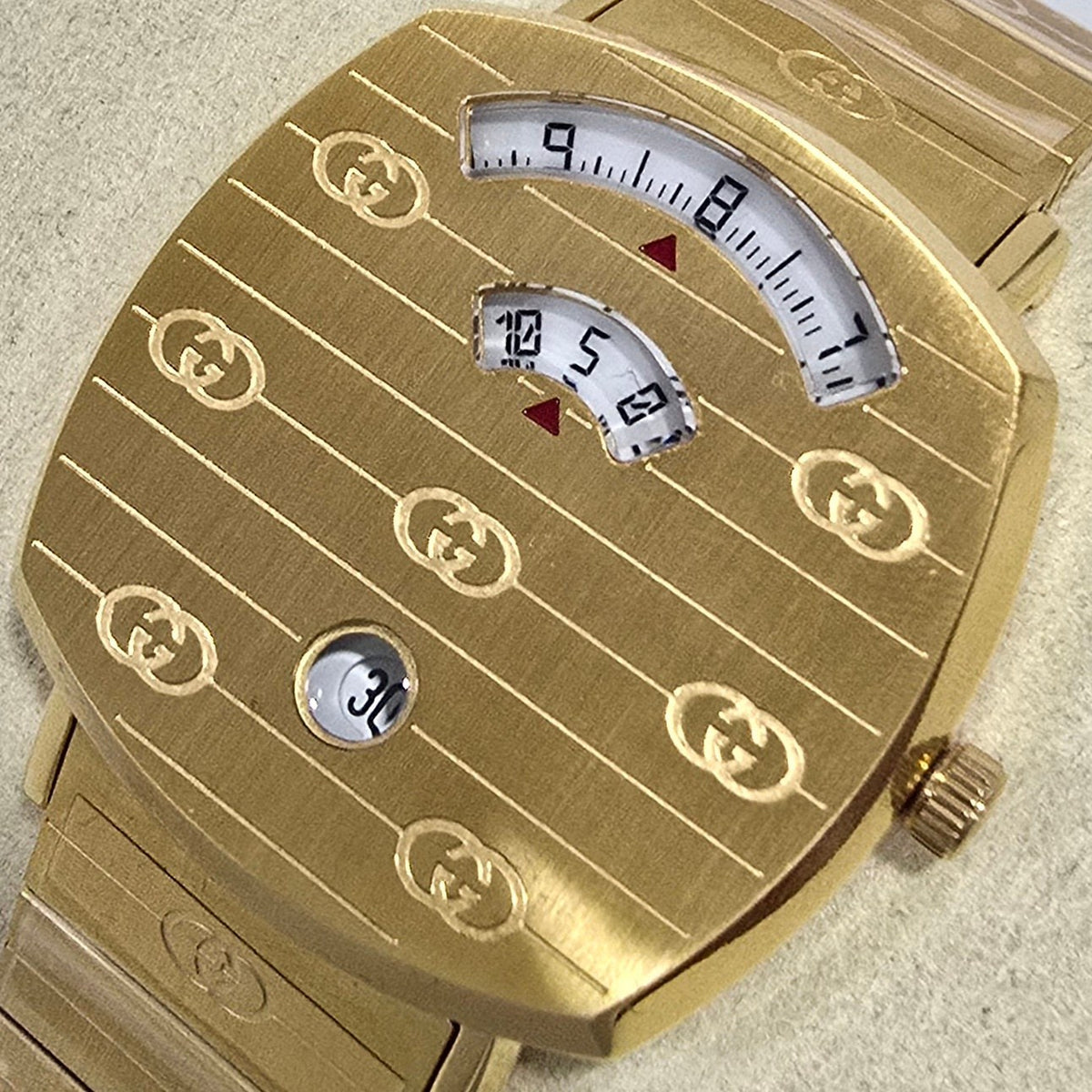 Gucci Grip Gold – 35 mm – view 2
