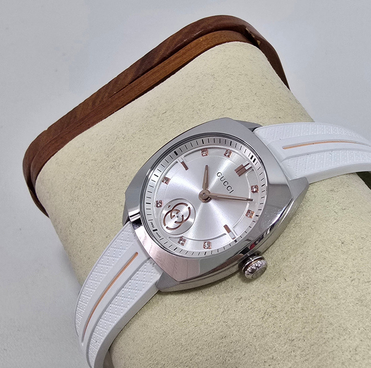 Gucci Interlocking Diamond – 29 mm – view 3