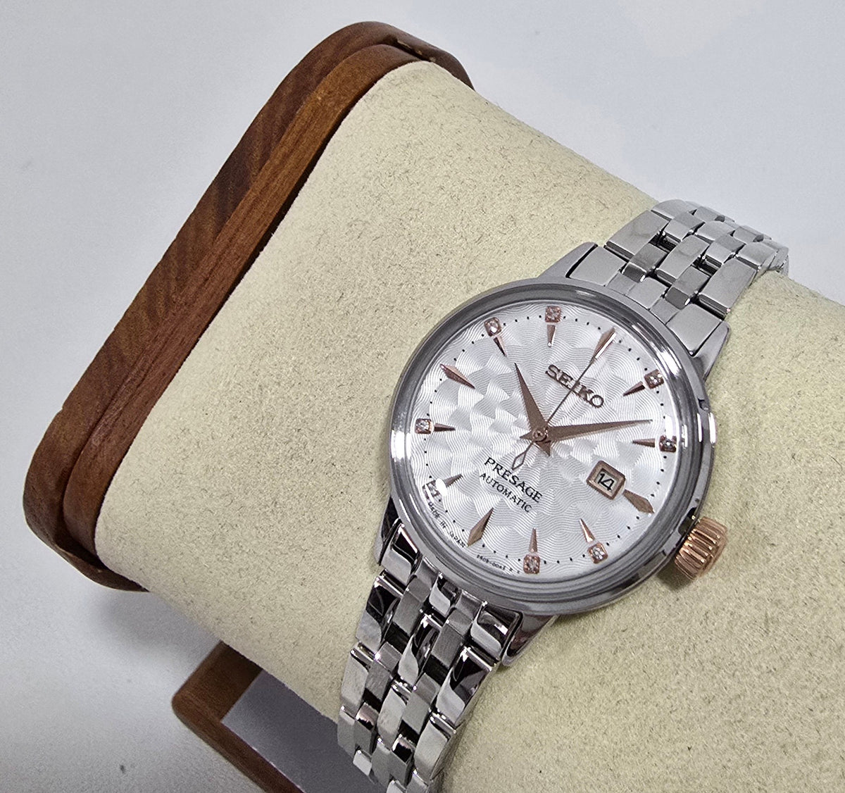 Seiko Presage Cocktail Time “Clover” White Diamond – 30.3 mm