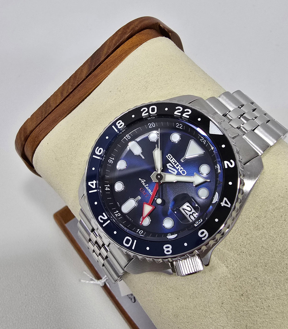 Seiko 5 Sports GMT Blue – 42.5 mm