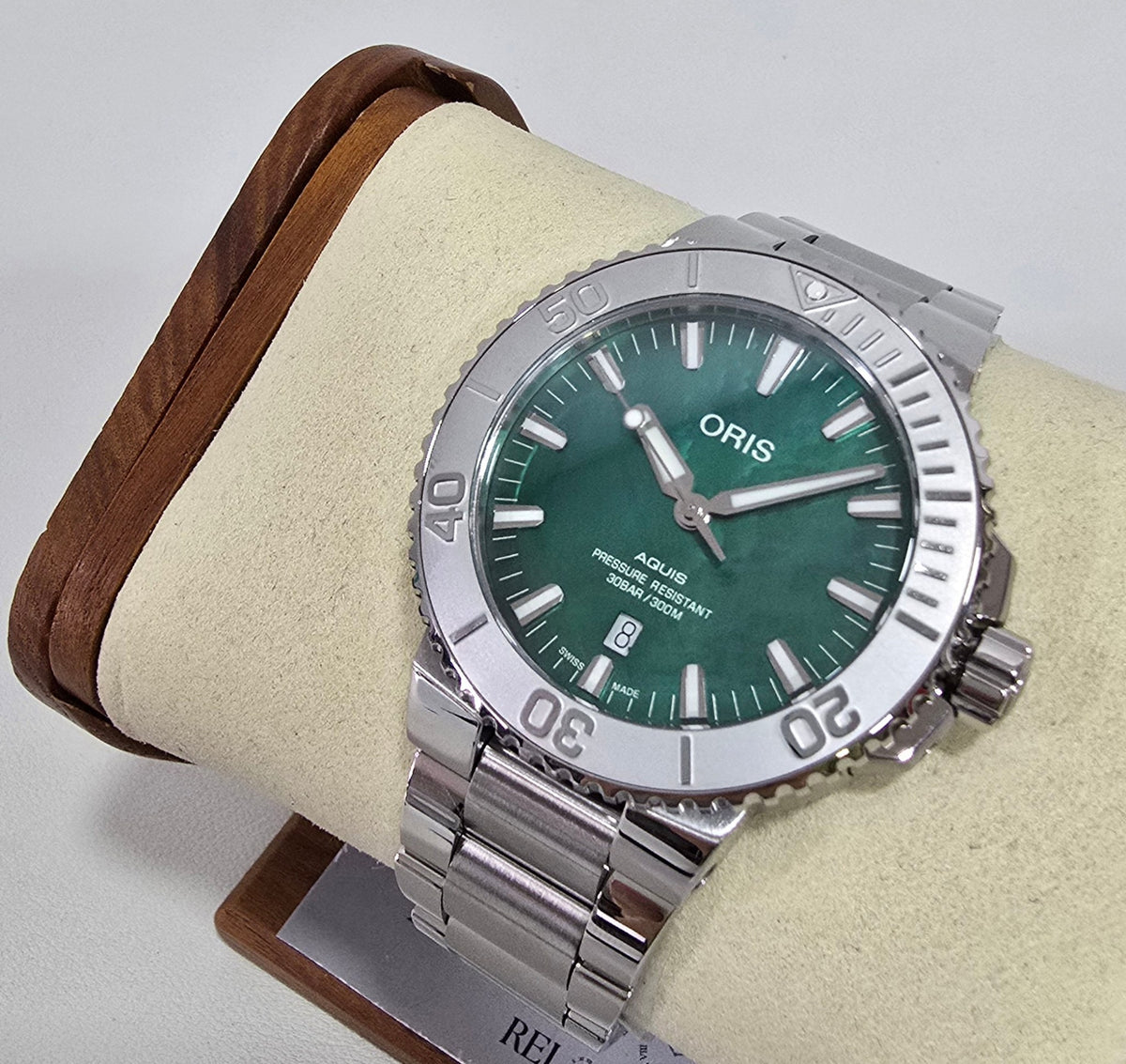 Oris Aquis Date Turquoise – 43.5 mm