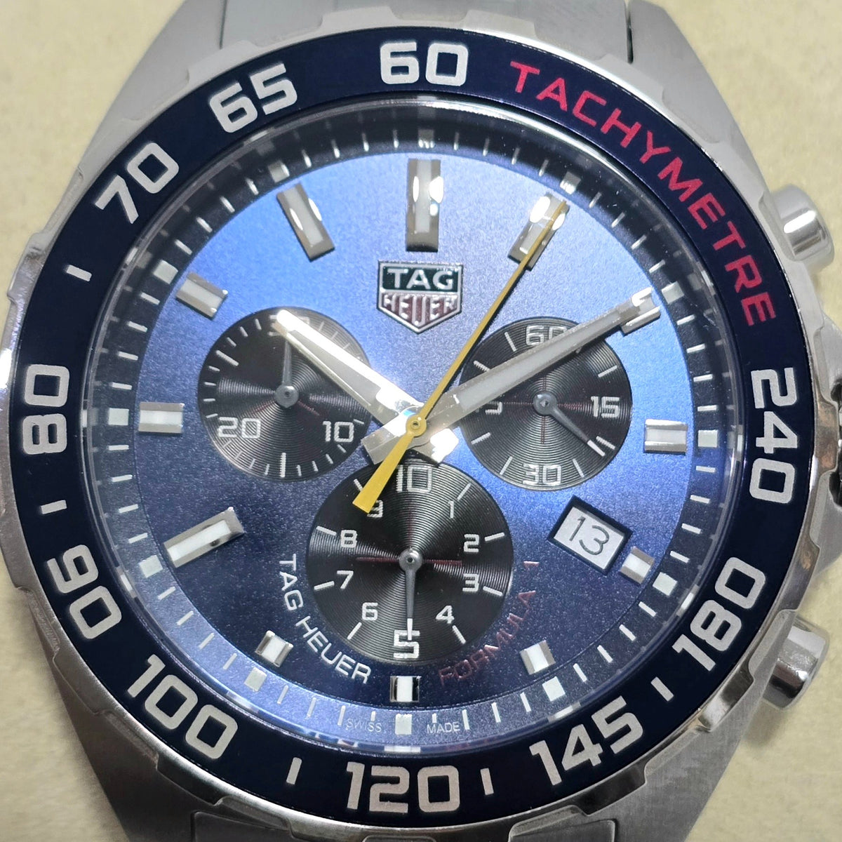 TAG Heuer Formula 1 Chronograph Red Bull Racing Special Edition – 43 mm – view 5