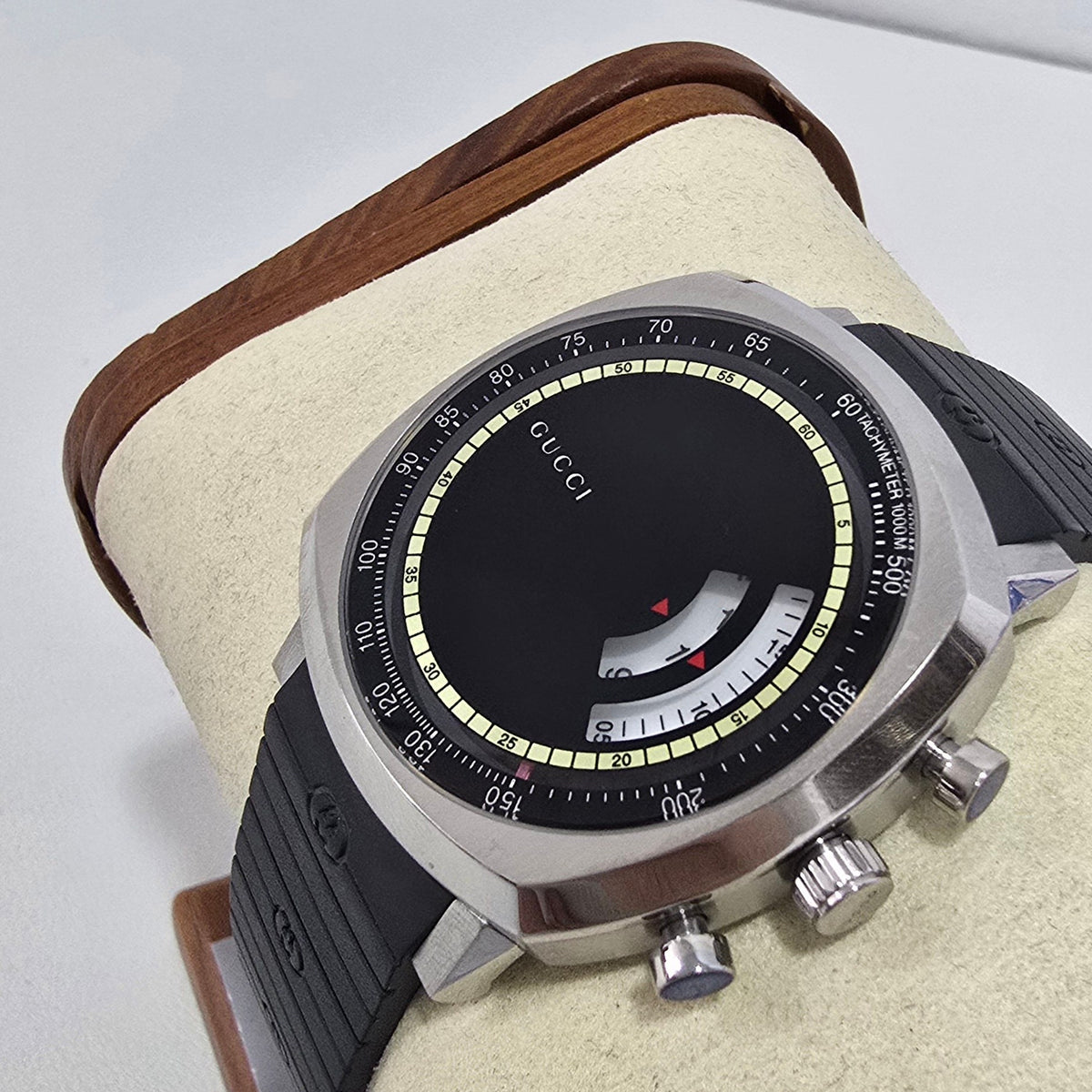 Gucci Grip Chronograph Black – 40 mm – view 3