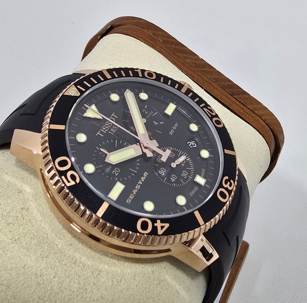 Tissot Seastar 1000 Chronograph Black – 45.5 mm – view 5