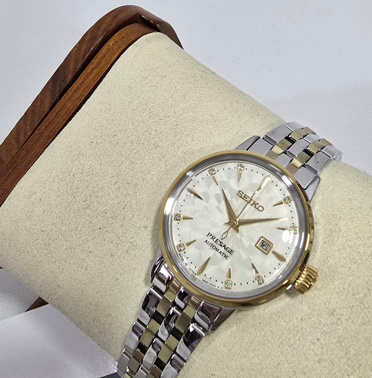 Seiko Presage Cocktail Time “White Lady” Gold Diamond – 30.3 mm