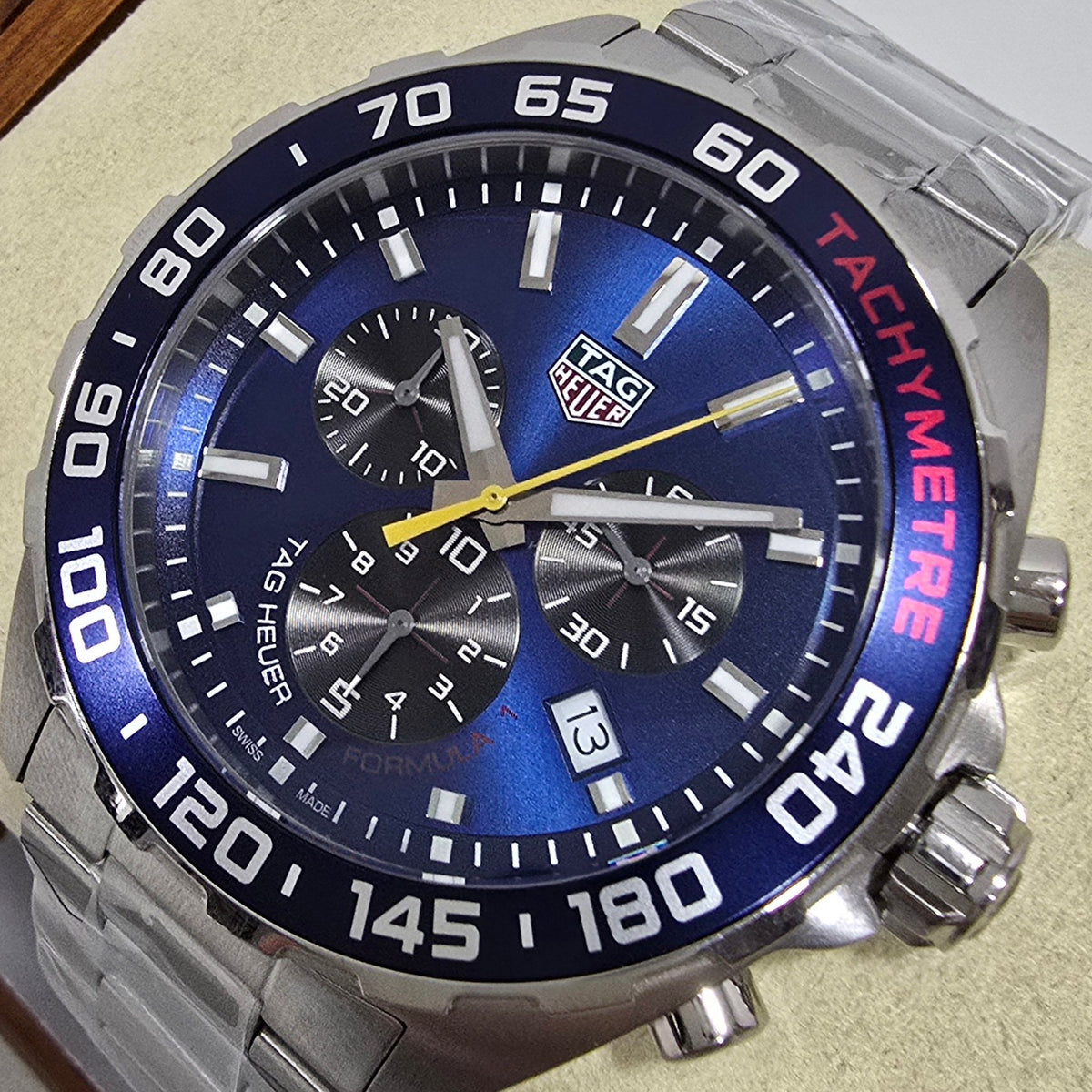 TAG Heuer Formula 1 Chronograph Red Bull Racing Special Edition – 43 mm – view 2